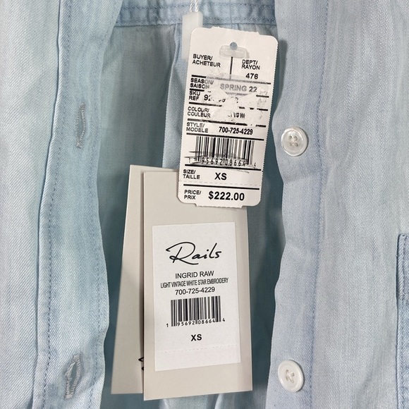 Effortless Style: NWT Rails Button-Up Shirt - Size XS, Light Blue - Picture 12 of 16